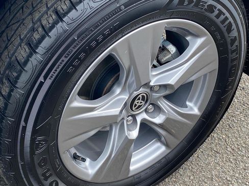 Used 2024 Toyota RAV4 XLE image 24