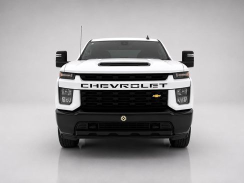 Used 2021 Chevrolet Silverado 2500 Custom w/ Custom Value Package AWD/4WD image 8
