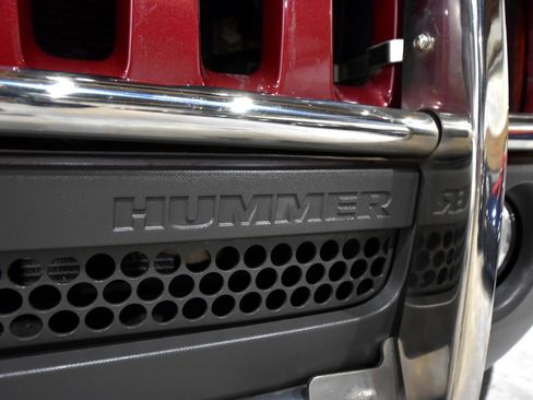 Used 2007 HUMMER H3 image 3