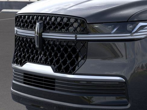 New 2026 Lincoln Navigator L Reserve image 16