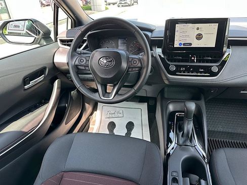 Certified 2025 Toyota Corolla SE FWD image 19