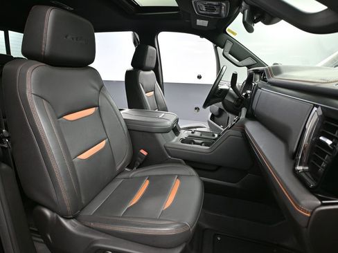 Used 2024 GMC Sierra 2500 AT4 w/ AT4 Preferred Package image 56