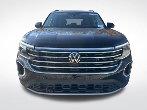Used 2025 Volkswagen Atlas SE image 11