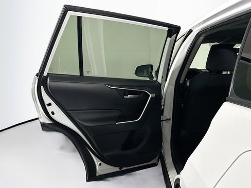Used 2024 Toyota RAV4 XLE image 25