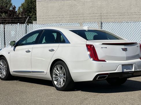 Used 2018 Cadillac XTS Luxury FWD image 5