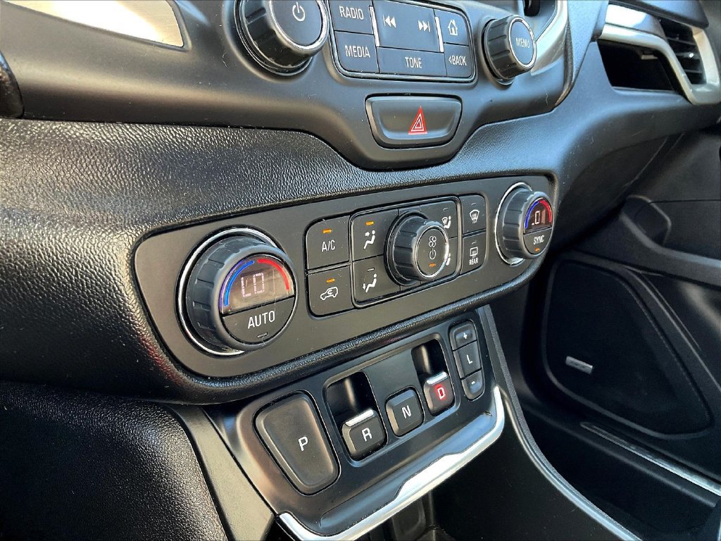 Used 2018 GMC Terrain Denali w/ Advanced Safety Package AWD/4WD image 7