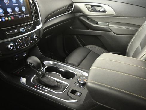 Used 2024 Chevrolet Traverse LT w/ LPO, Floor Liner Package image 36