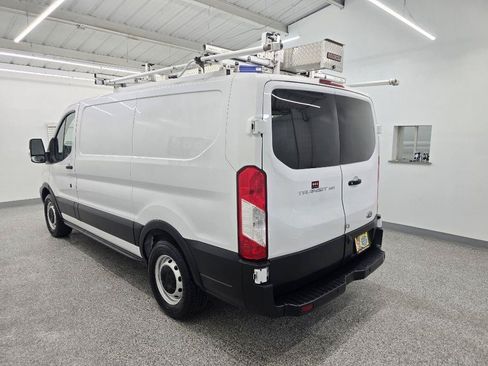 Used 2019 Ford Transit 150 130 Low Roof RWD image 4
