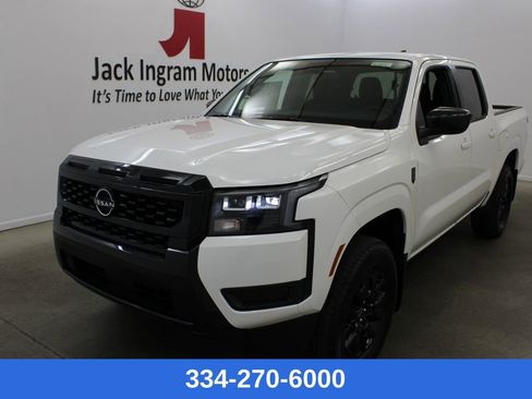 New 2026 Nissan Frontier SV w/ Tow Package AWD/4WD image 1
