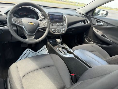 Used 2022 Chevrolet Malibu LT FWD image 23