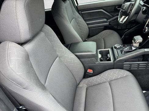 Certified 2024 Toyota Tacoma SR5 AWD/4WD image 19