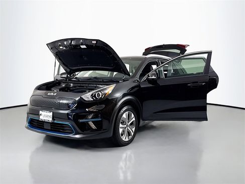 Used 2022 Kia Niro EX Premium w/ Cold Weather Package image 21