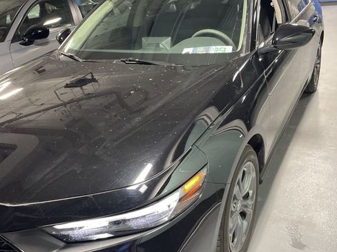 Used 2024 Honda Accord EX image 19