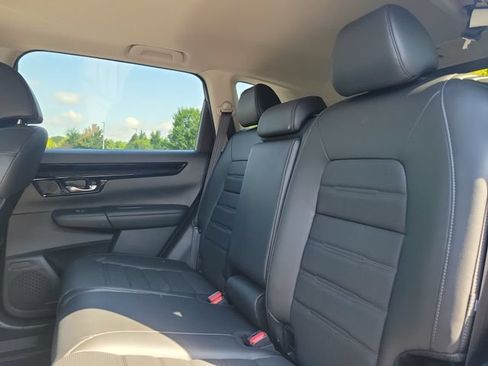 Used 2025 Honda CR-V EX-L image 9