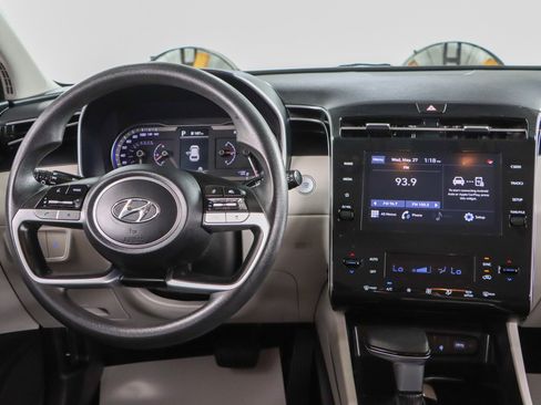 Used 2024 Hyundai Tucson SEL FWD image 17