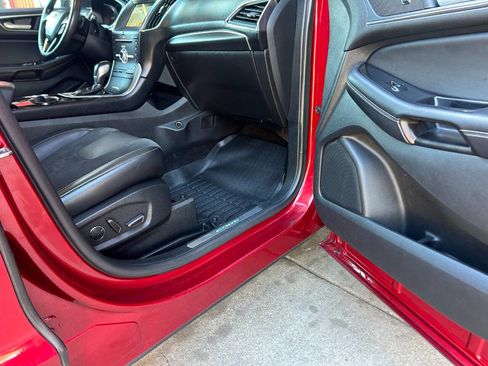 Used 2018 Ford Edge Sport w/ Cold Weather Package AWD/4WD image 24