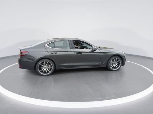 Used 2025 Genesis G70 2.5T RWD image 8