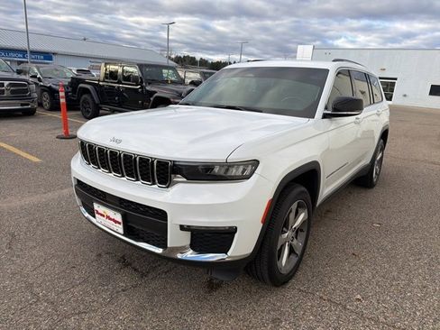 Used 2022 Jeep Grand Cherokee L Limited image 9
