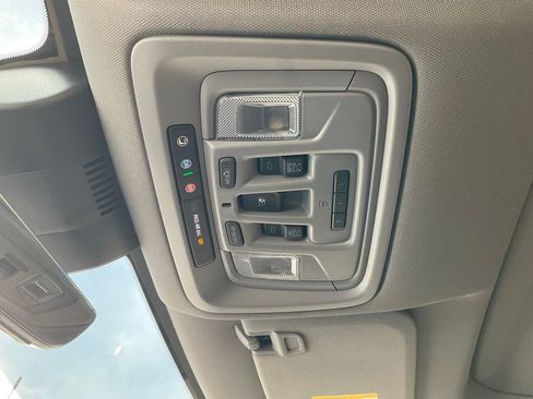 Used 2024 GMC Sierra 2500 Denali w/ Denali Reserve Package image 14