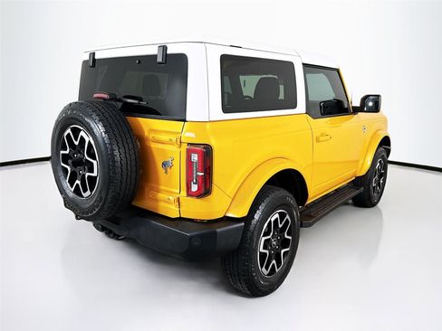 Used 2022 Ford Bronco Outer Banks image 7