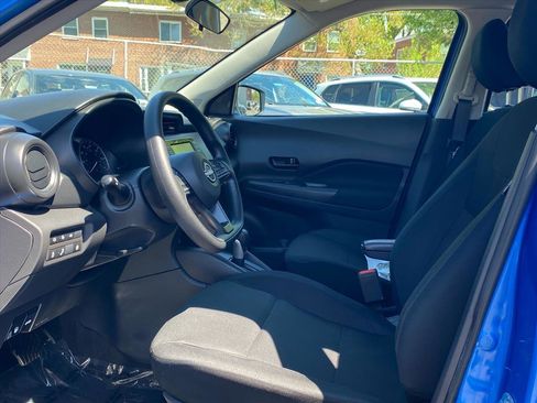 Used 2024 Nissan Kicks S FWD image 13