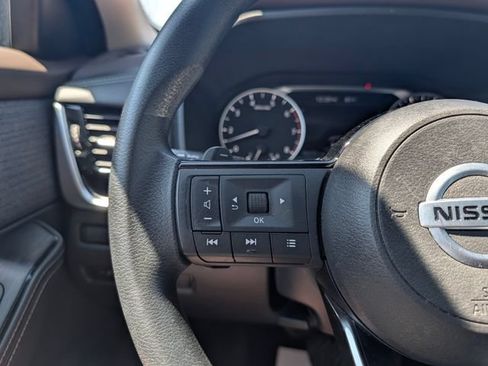 Used 2021 Nissan Rogue SV AWD/4WD image 18