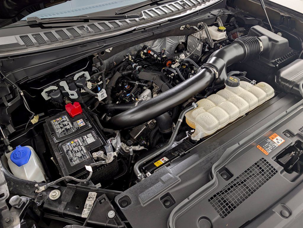 Certified 2025 Ford Expedition Active RWD image 7