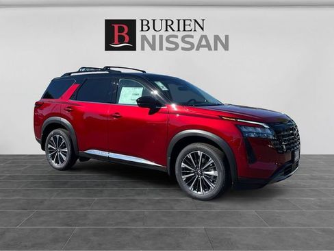 New 2026 Nissan Pathfinder Platinum w/ Cargo Package AWD/4WD image 7