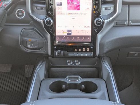 New 2026 RAM 2500 Big Horn AWD/4WD image 19
