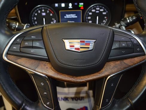 Used 2021 Cadillac XT5 Sportv w/ Platinum Package AWD/4WD image 18
