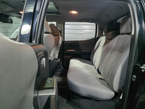 Used 2019 Toyota Tacoma SR5 image 18