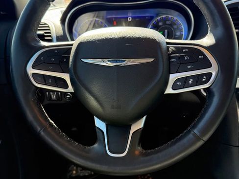 Used 2019 Chrysler 300 Limited w/ Safetytec Plus Group image 14