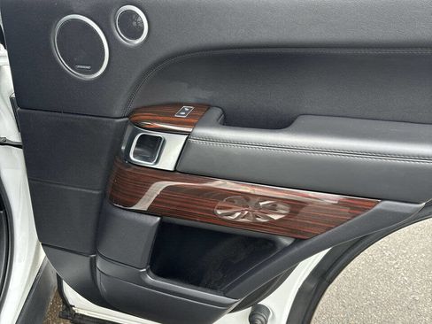 Used 2017 Land Rover Range Rover HSE image 43