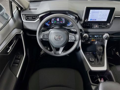 Certified 2025 Toyota RAV4 XLE image 20