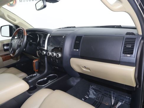 Used 2020 Toyota Sequoia Platinum AWD/4WD image 42