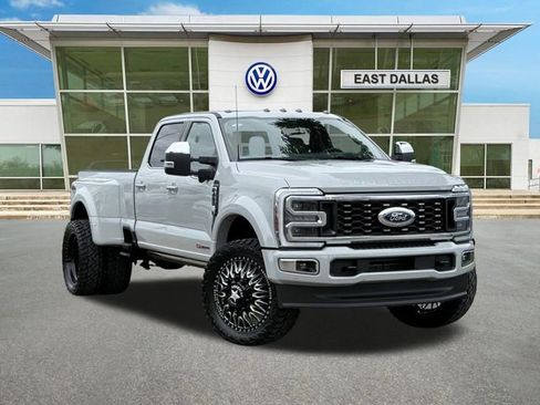 Used 2026 Ford F450 Platinum w/ Platinum Plus Package AWD/4WD image 1