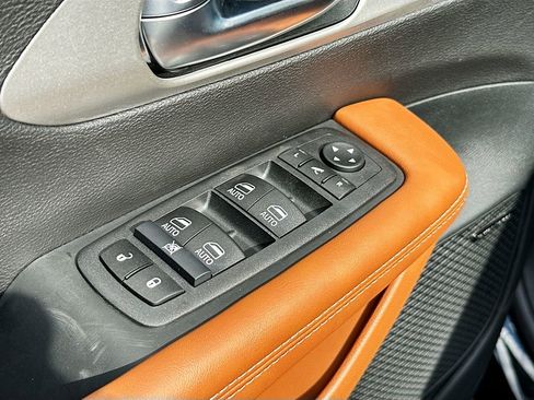 New 2026 Chrysler Pacifica Pinnacle w/ Trailer Tow Group image 24