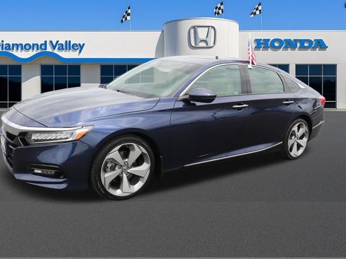 Used 2018 Honda Accord Touring image 3