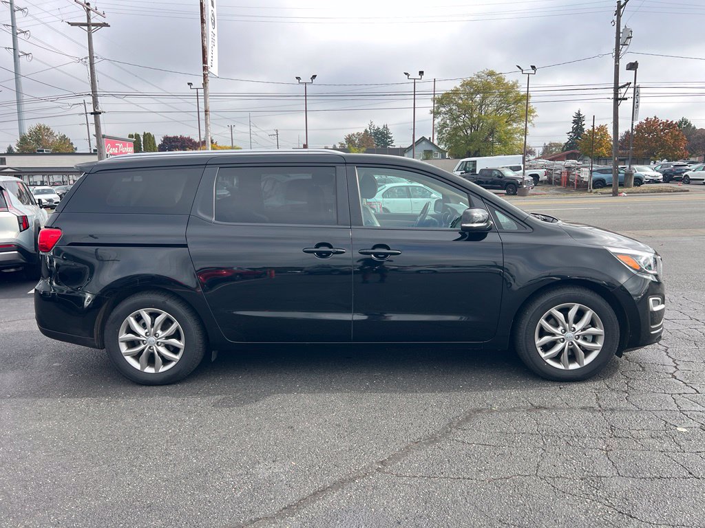 Used 2019 Kia Sedona EX FWD image 8