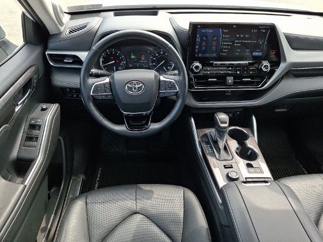 Used 2020 Toyota Highlander Platinum AWD/4WD image 11