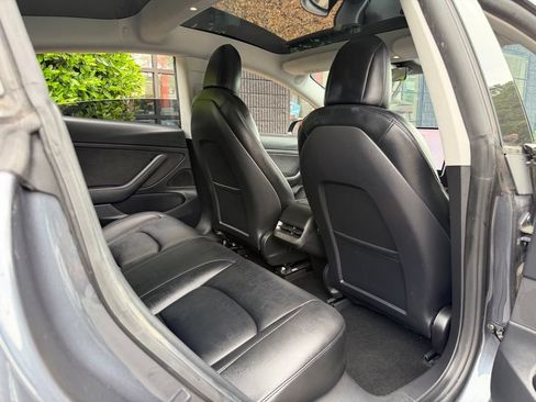 Used 2021 Tesla Model 3 Standard Range Plus RWD image 38