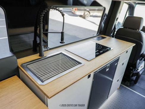 Used 2024 Mercedes-Benz Sprinter 2500 image 88