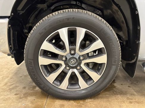 Used 2021 Toyota Tundra Limited AWD/4WD image 9