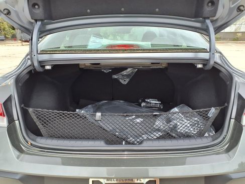 New 2025 Hyundai Elantra SEL image 30