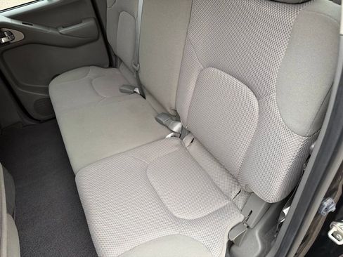 Used 2019 Nissan Frontier SV image 30