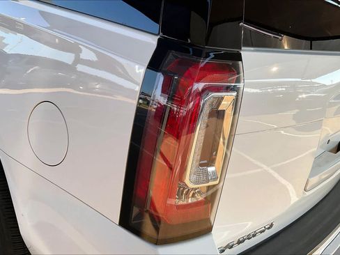 Used 2020 GMC Yukon SLT AWD/4WD image 27