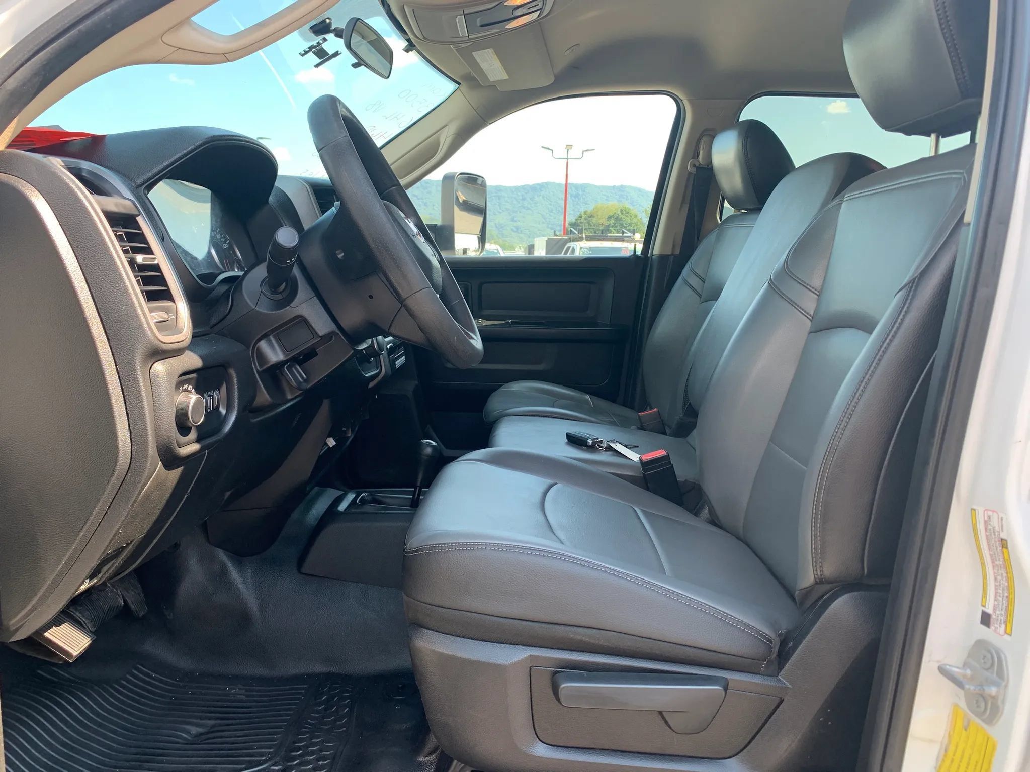 Used 2019 RAM 3500 Tradesman AWD/4WD image 9