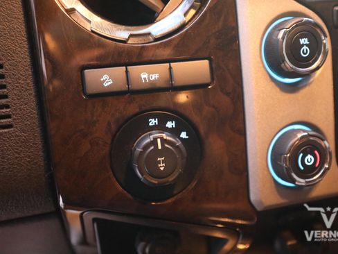 Used 2014 Ford F250 Platinum w/ FX4 Off-Road Package image 24