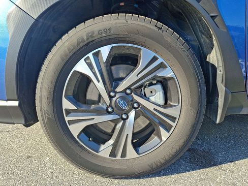 Certified 2025 Subaru Crosstrek 2.0i Premium image 8