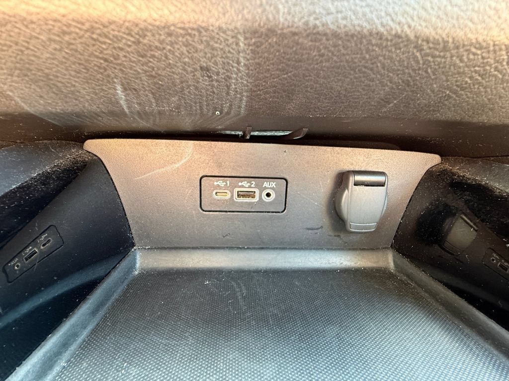 Used 2024 Nissan Altima 2.5 SV FWD image 29